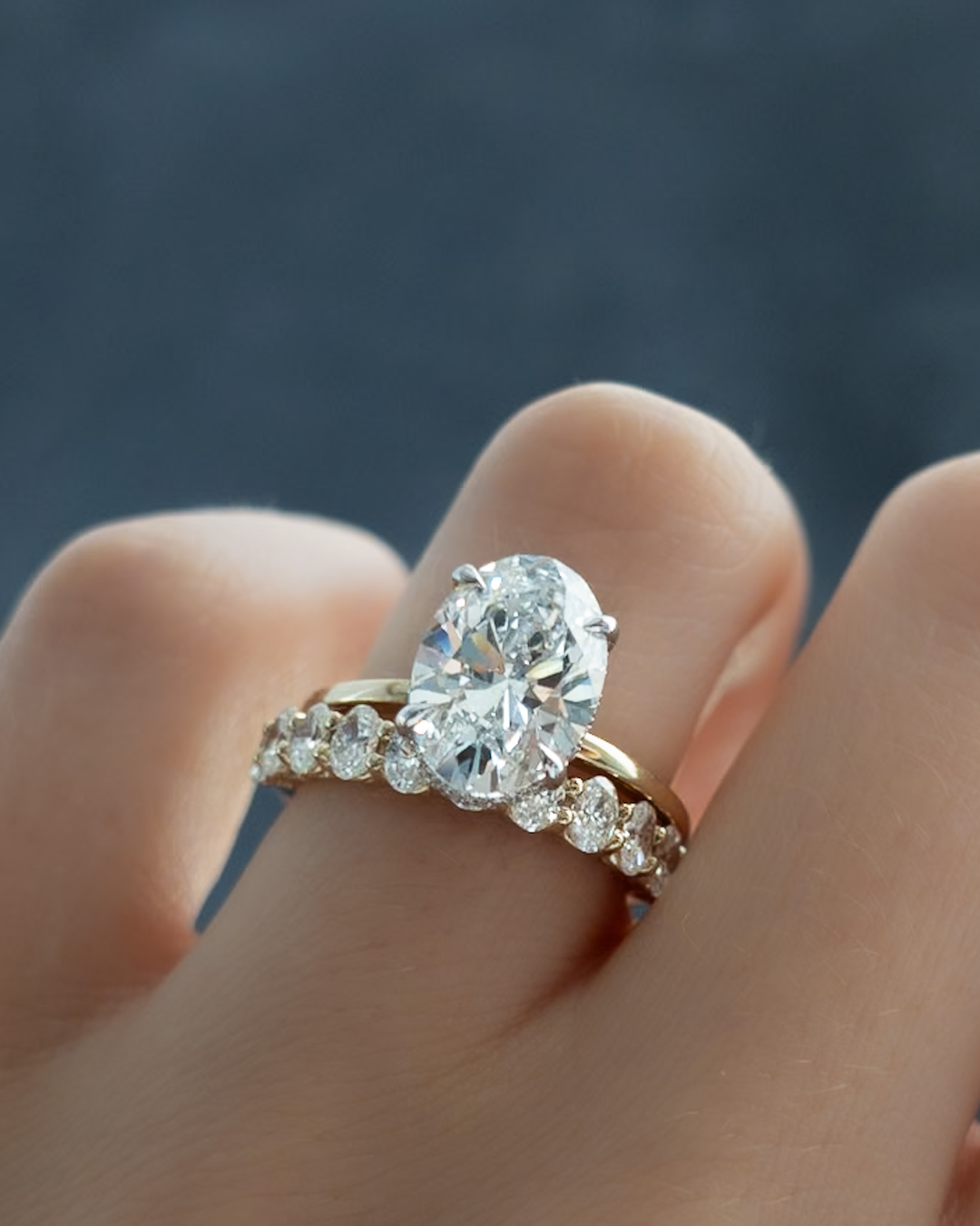 2.0CT Oval Solitaire Lab Grown Diamond Bridal Ring Set