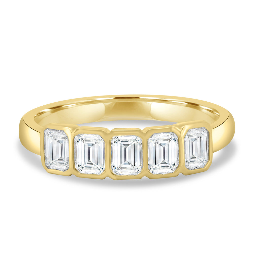 emerald cut wedding band
