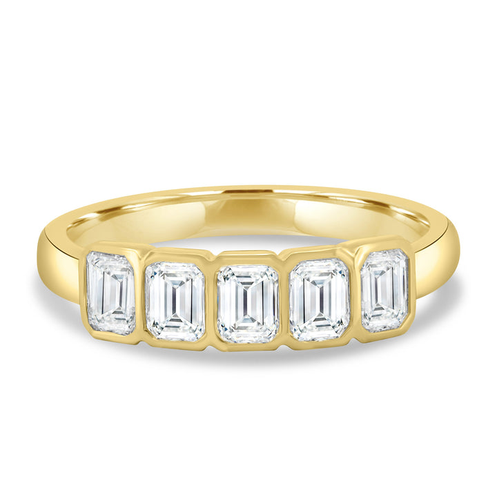 emerald cut wedding band
