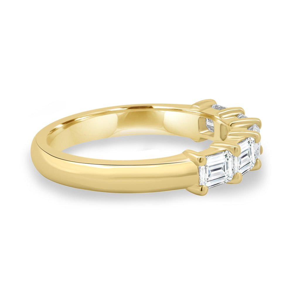 emerald cut wedding band
