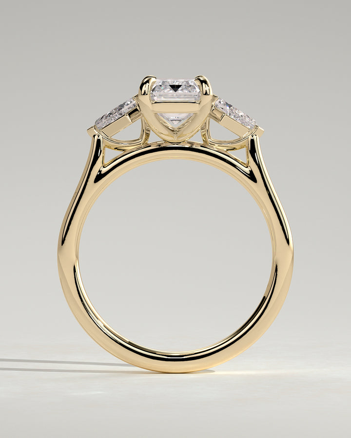 emerald engagement ring