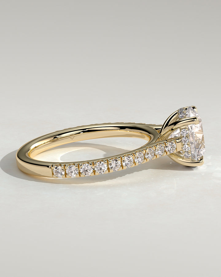 engagement rings solitaire round white gold