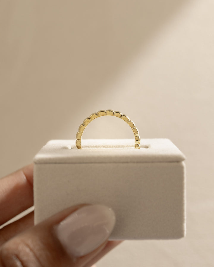 fine jewelry band
