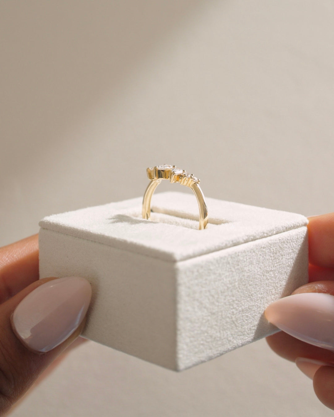 graceful diamond curve