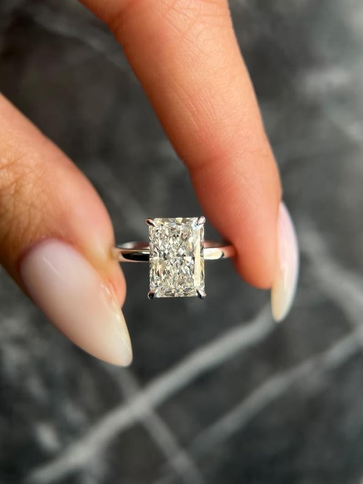 4-0-ct-radiant-hidden-halo-cvd-e-vs1-diamond-engagement-ring