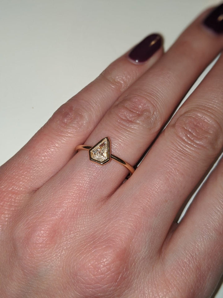 1.0CT Kite Cut Bezel Set Lab Grown Diamond Unique Engagement Ring For Women