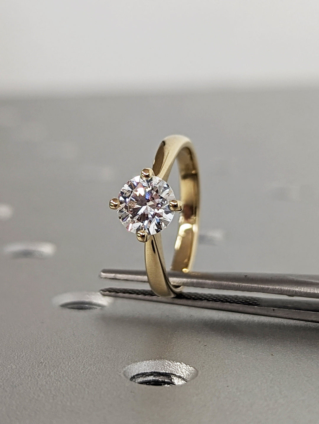 1.0CT Round Cut Solitaire Lab Grown Diamond Engagement Ring For Women