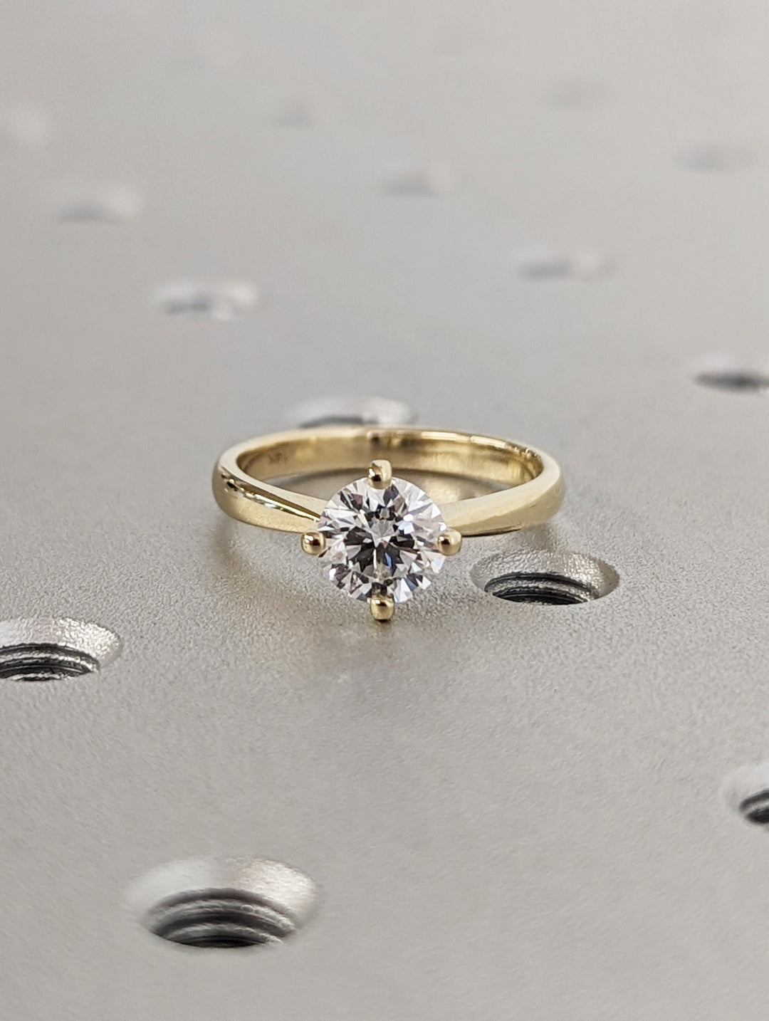 1.0CT Round Cut Solitaire Lab Grown Diamond Engagement Ring For Women