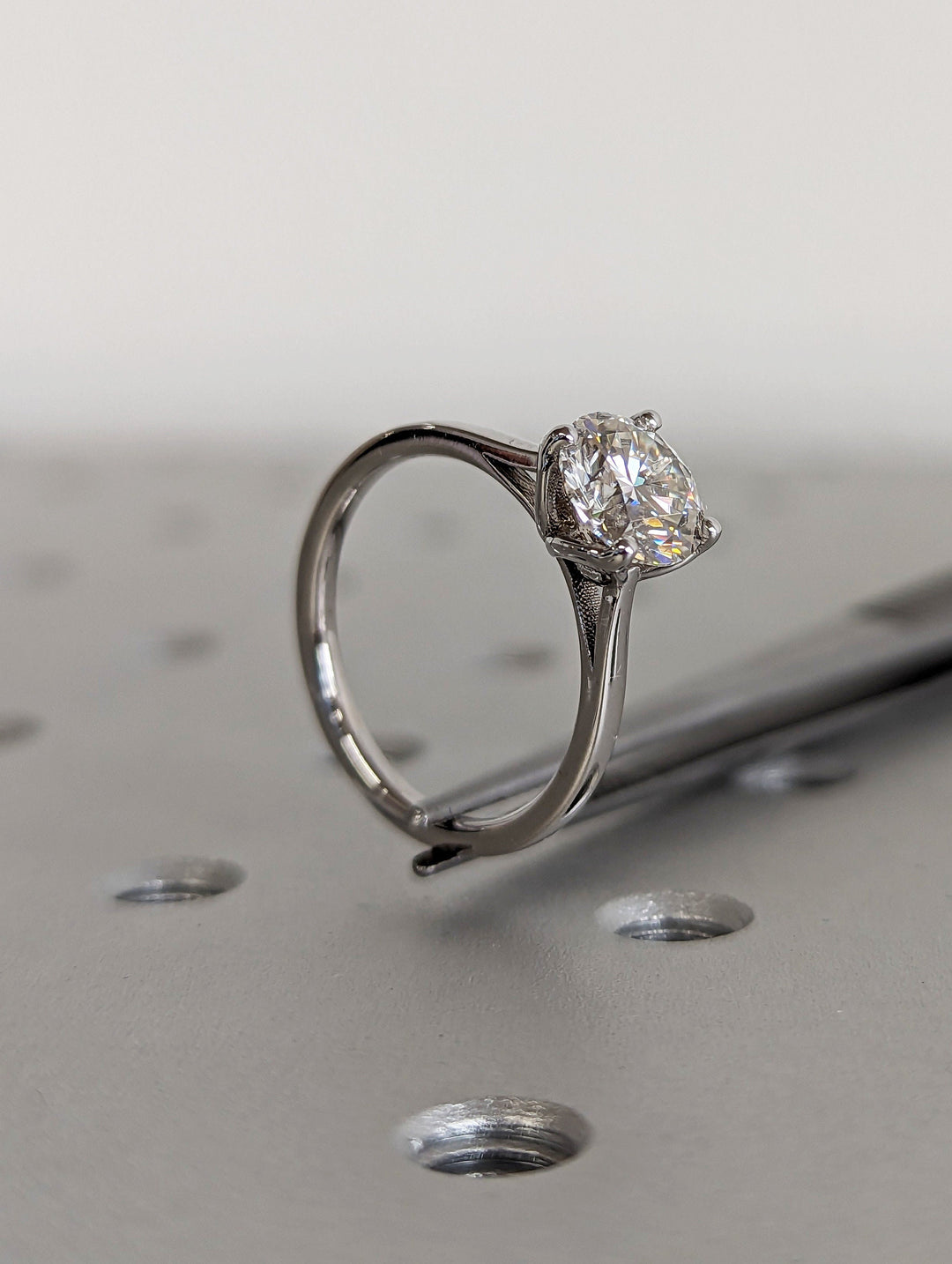 1.50CT Round Cut Solitaire Lab Grown Diamond Engagement Ring For Her Minimalist Wedding Ring
