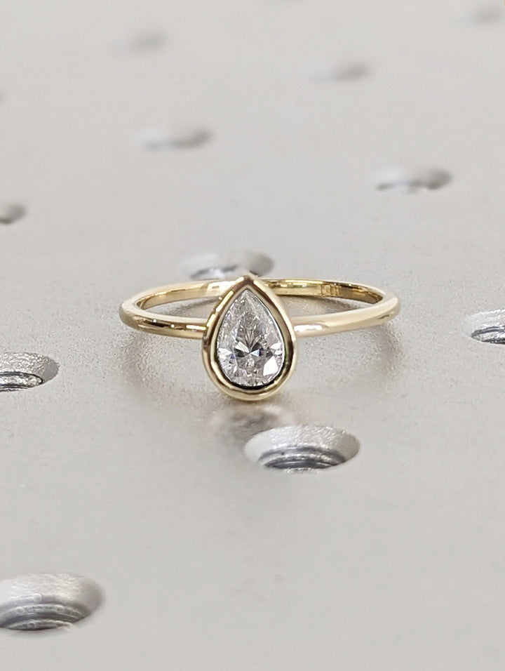 1.0CT Pear Cut Bezel Set Lab Grown Diamond Engagement Ring For Women