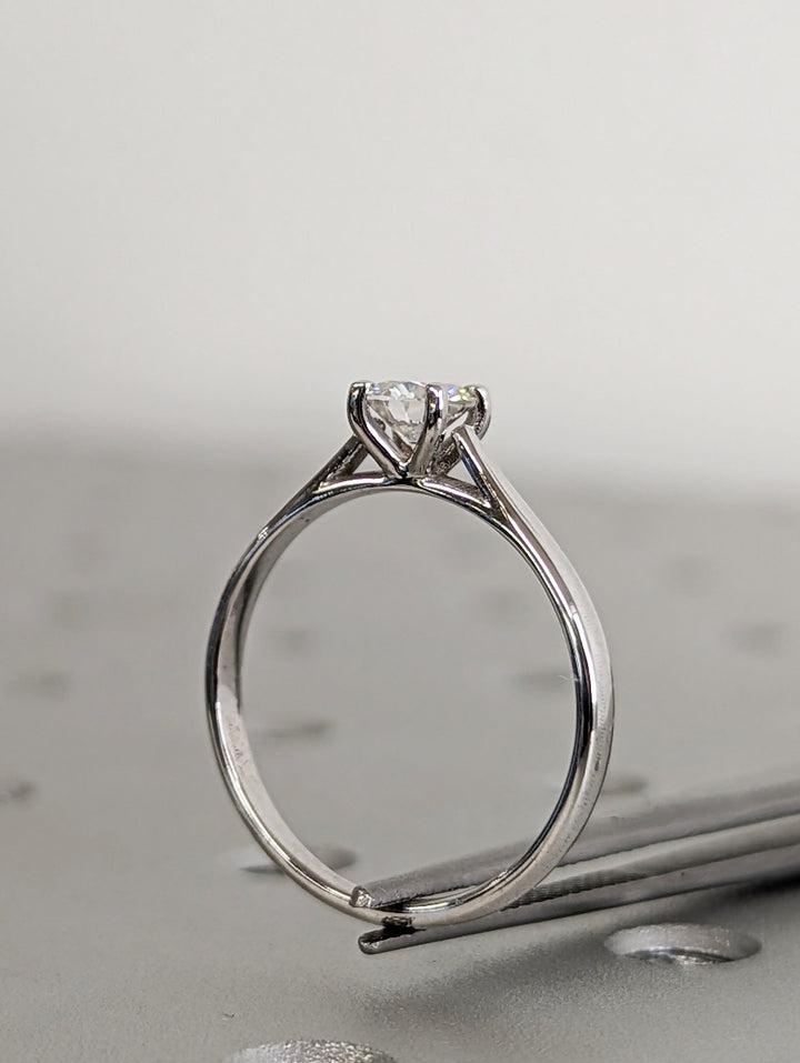 0.50CT Round Cut Solitaire Lab Grown Diamond Engagement Ring For Women