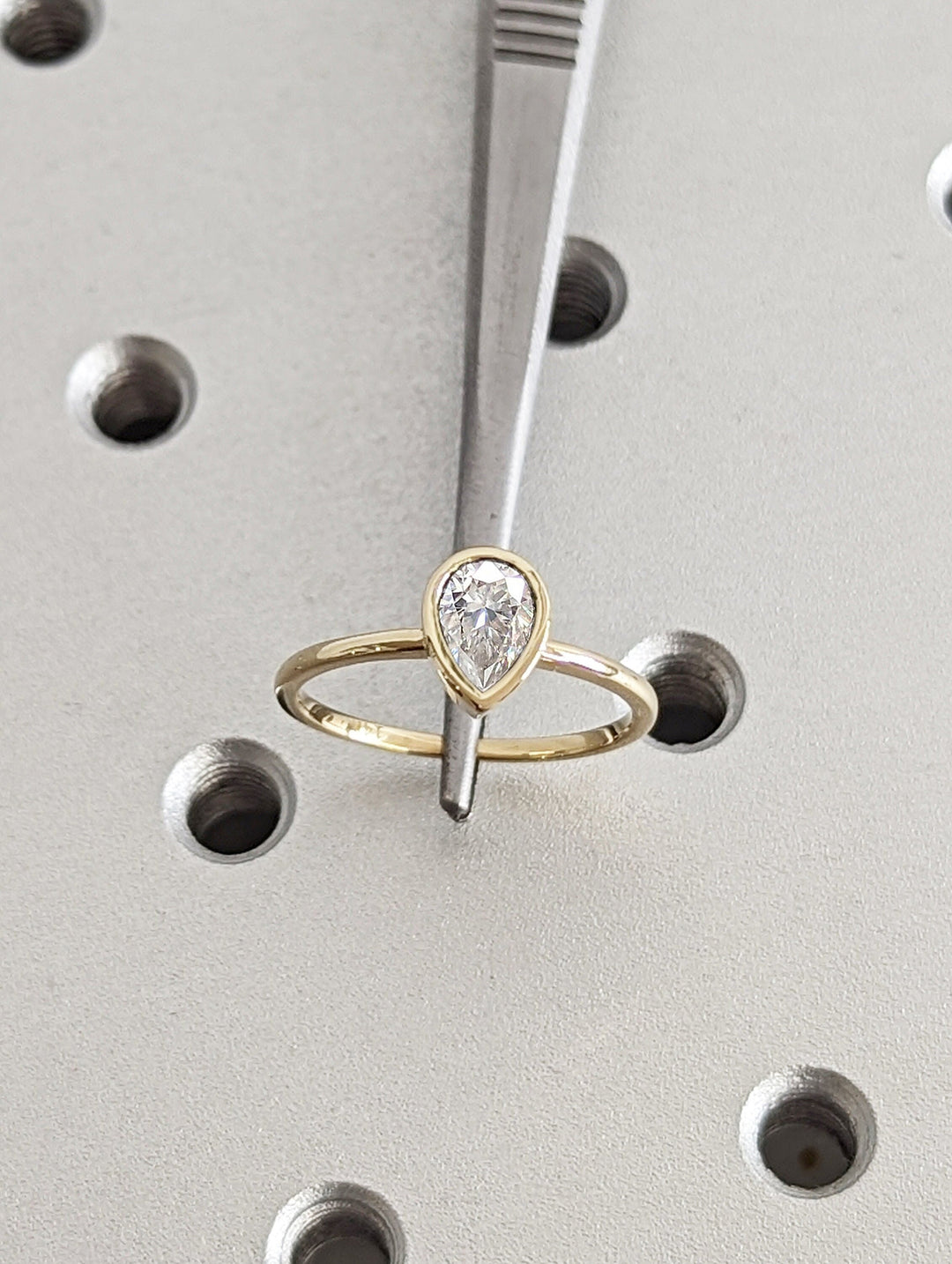 1.0CT Pear Cut Bezel Set Lab Grown Diamond Engagement Ring For Women