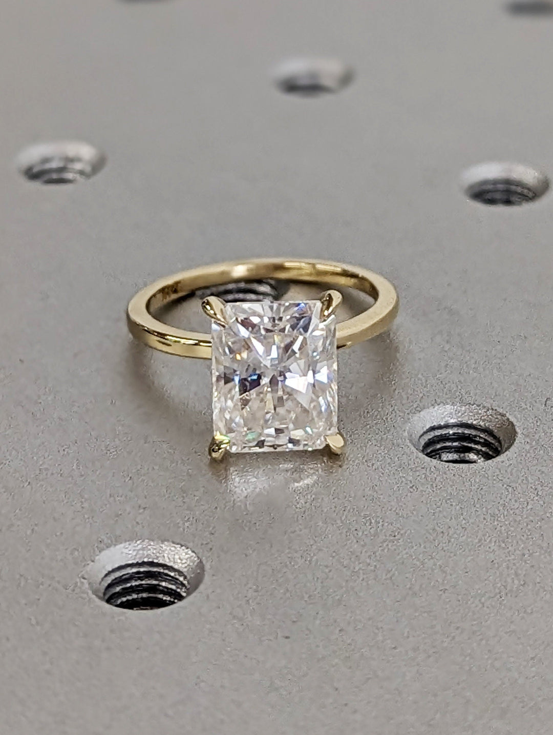 3.0CT Radiant Cut Solitaire Lab Grown Diamond Engagement Ring For Women