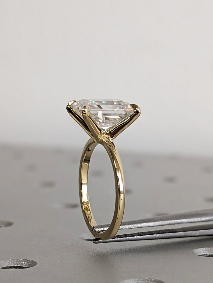 3.0CT Radiant Cut Solitaire Lab Grown Diamond Engagement Ring For Women