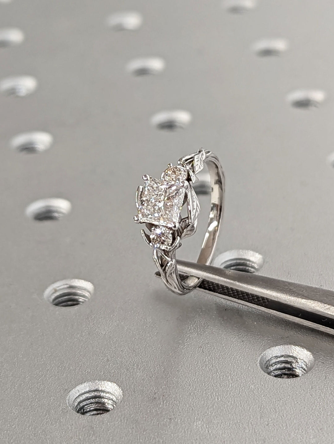 1.0CT Princess Cut 3 Stone Lab Grown Vintage Diamond Engagement Ring For Women