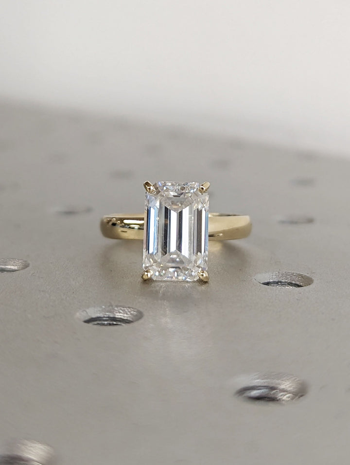 4.0CT Emerald Cut Solitaire Lab Grown Diamond Engagement Ring For Women