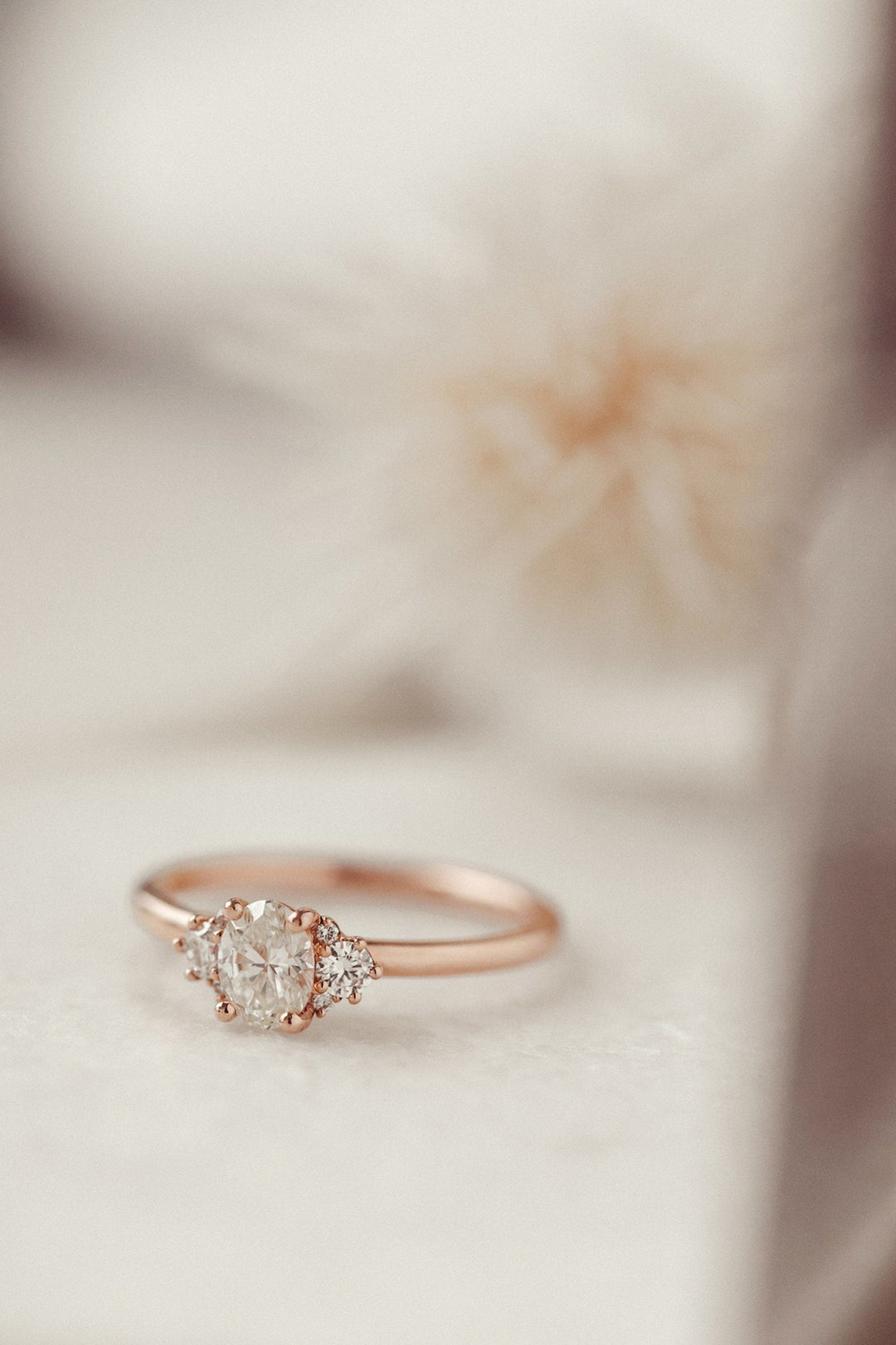 1.0CT Oval Lab Grown Diamond Cluster Engagement Ring For Women Minimalist Wedding Ring