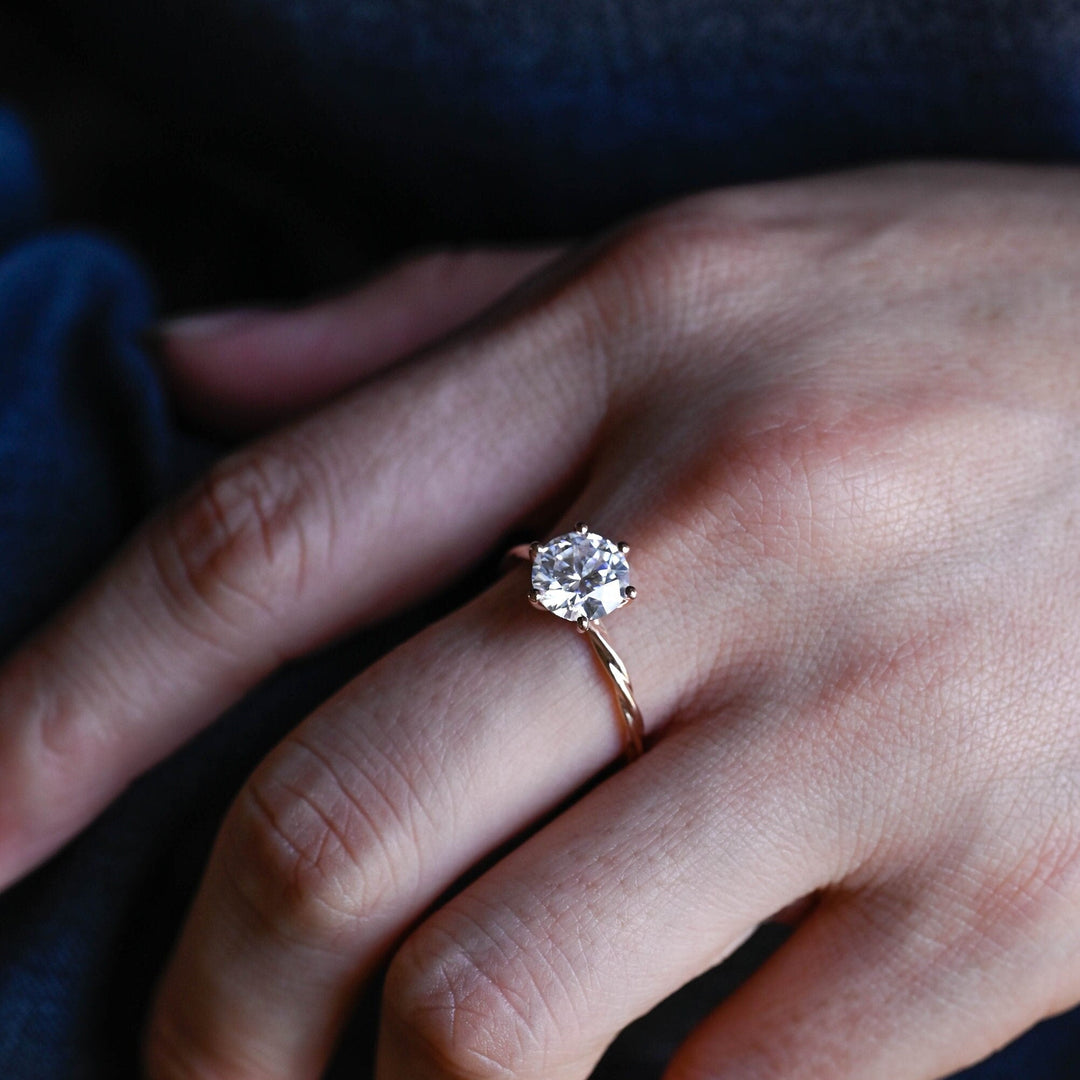 1.0CT Round Cut Braided Lab Grown Diamond Engagement Ring For Women