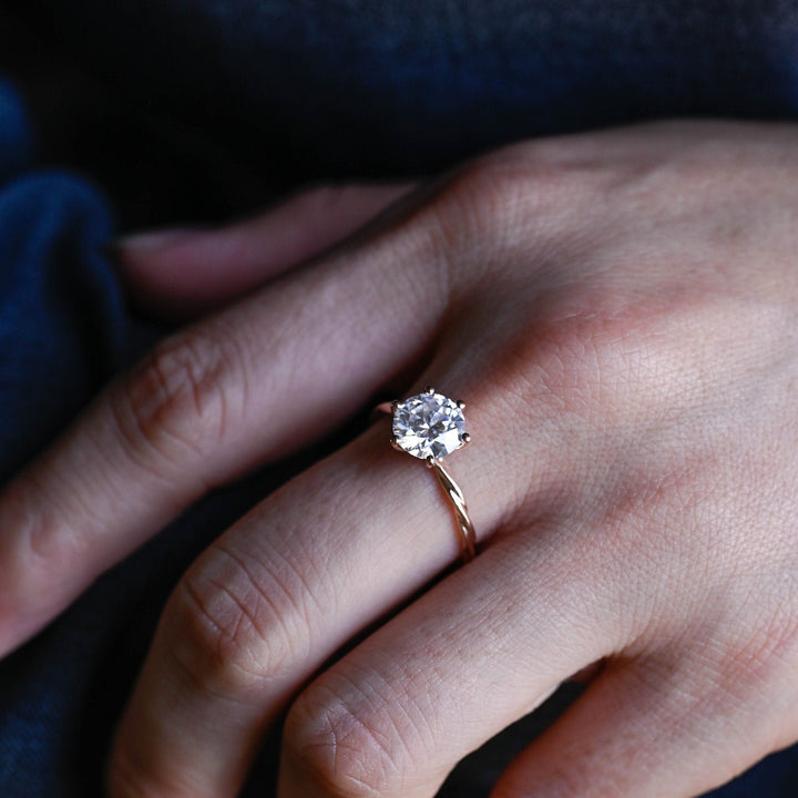 1.0CT Round Cut Braided Lab Grown Diamond Engagement Ring For Women