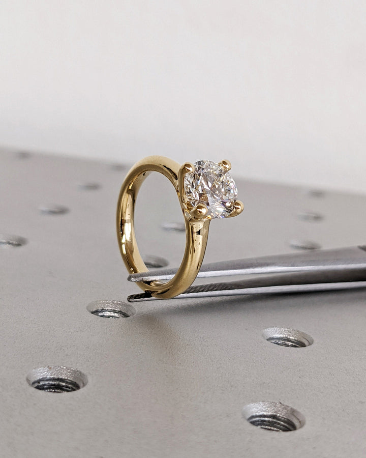 2.0CT Round Cut Solitaire Lab Grown Diamond Engagement Ring For Women