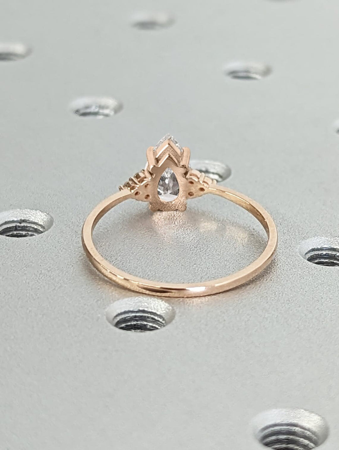 1.0CT Pear Cut Cluster Lab Grown Diamond Engagement Ring For Women