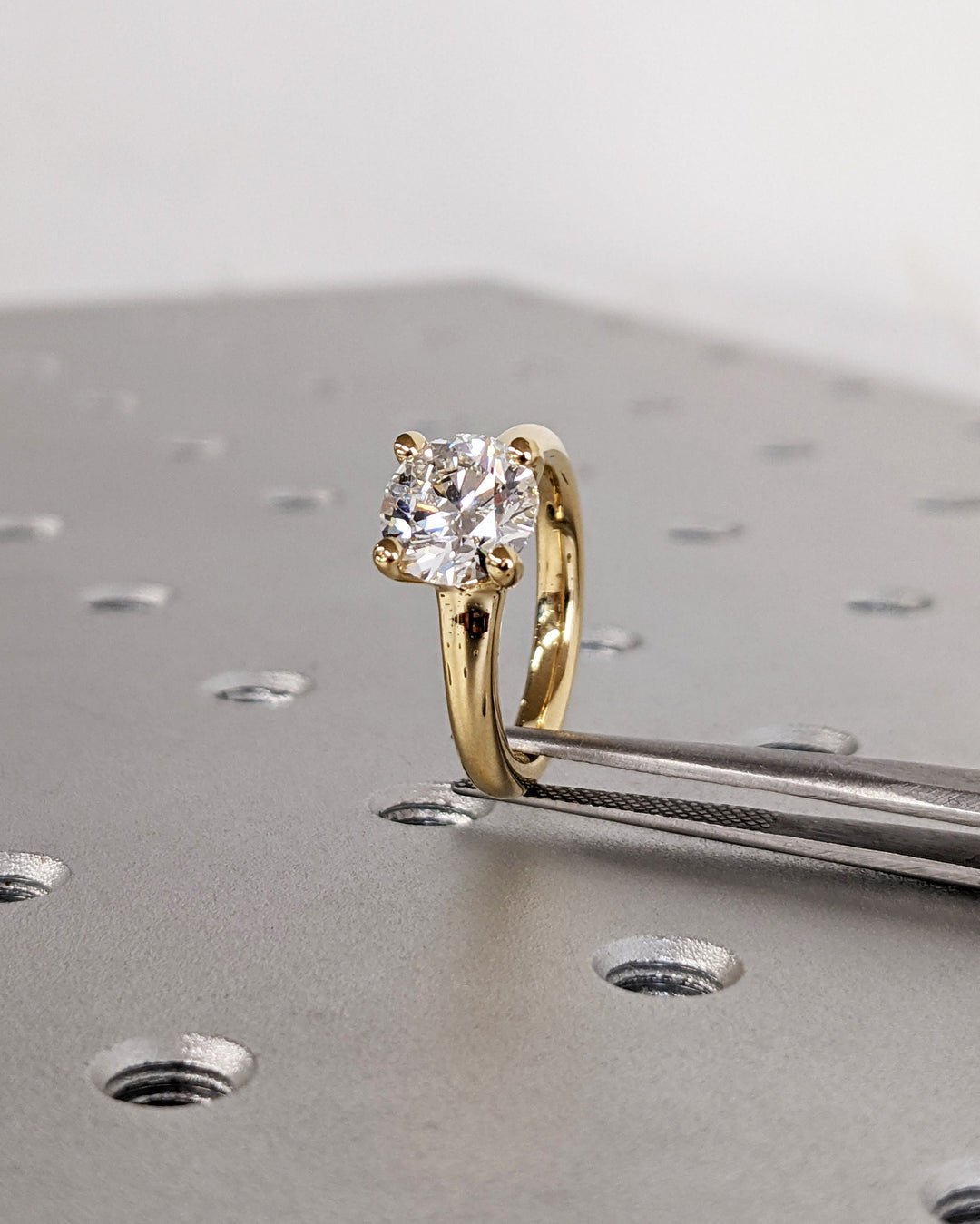 2.0CT Round Cut Solitaire Lab Grown Diamond Engagement Ring For Women