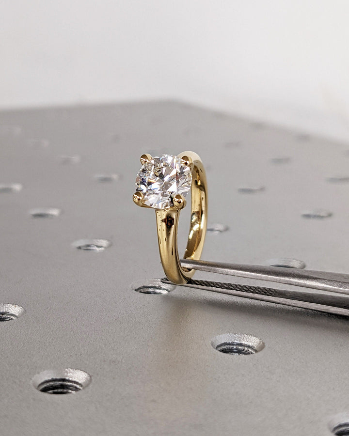 2.0CT Round Cut Solitaire Lab Grown Diamond Engagement Ring For Women