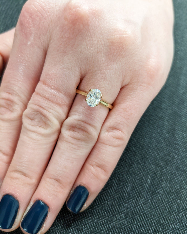 1.0CT Oval Cut Solitaire Lab Grown Diamond Wedding Ring Pretty Engagement Ring