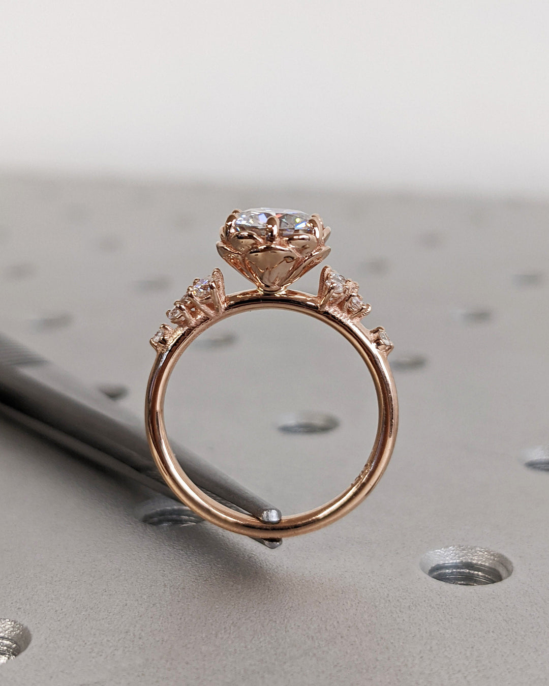 1.0CT Round Cut Cluster Diamond Flower Lab Grown Engagement Ring For Her