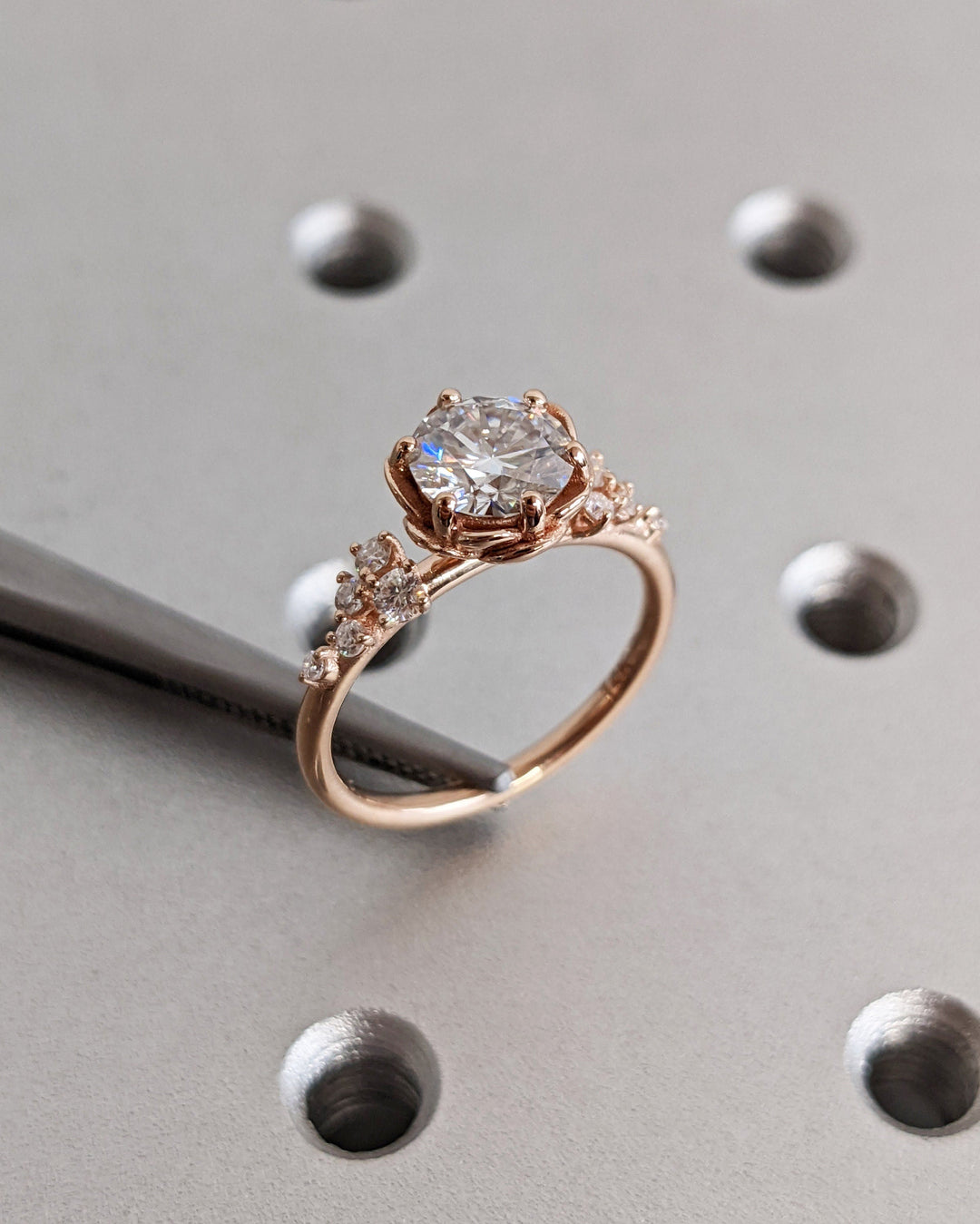 1.0CT Round Cut Cluster Diamond Flower Lab Grown Engagement Ring For Her