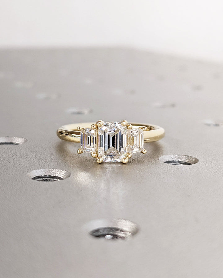 1.0CT Emerald Cut 3 Stone Lab Grown Diamond Engagement Ring For Women Minimalist Wedding Ring