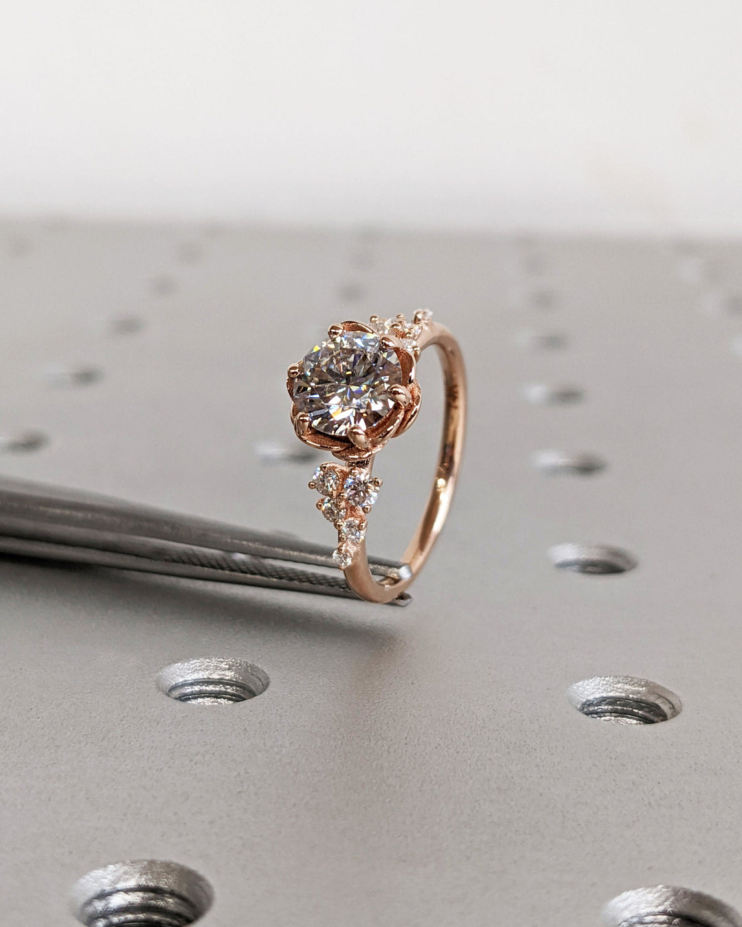 1.0CT Round Cut Cluster Lab Grown Diamond Engagement Ring Floral Engagement Ring
