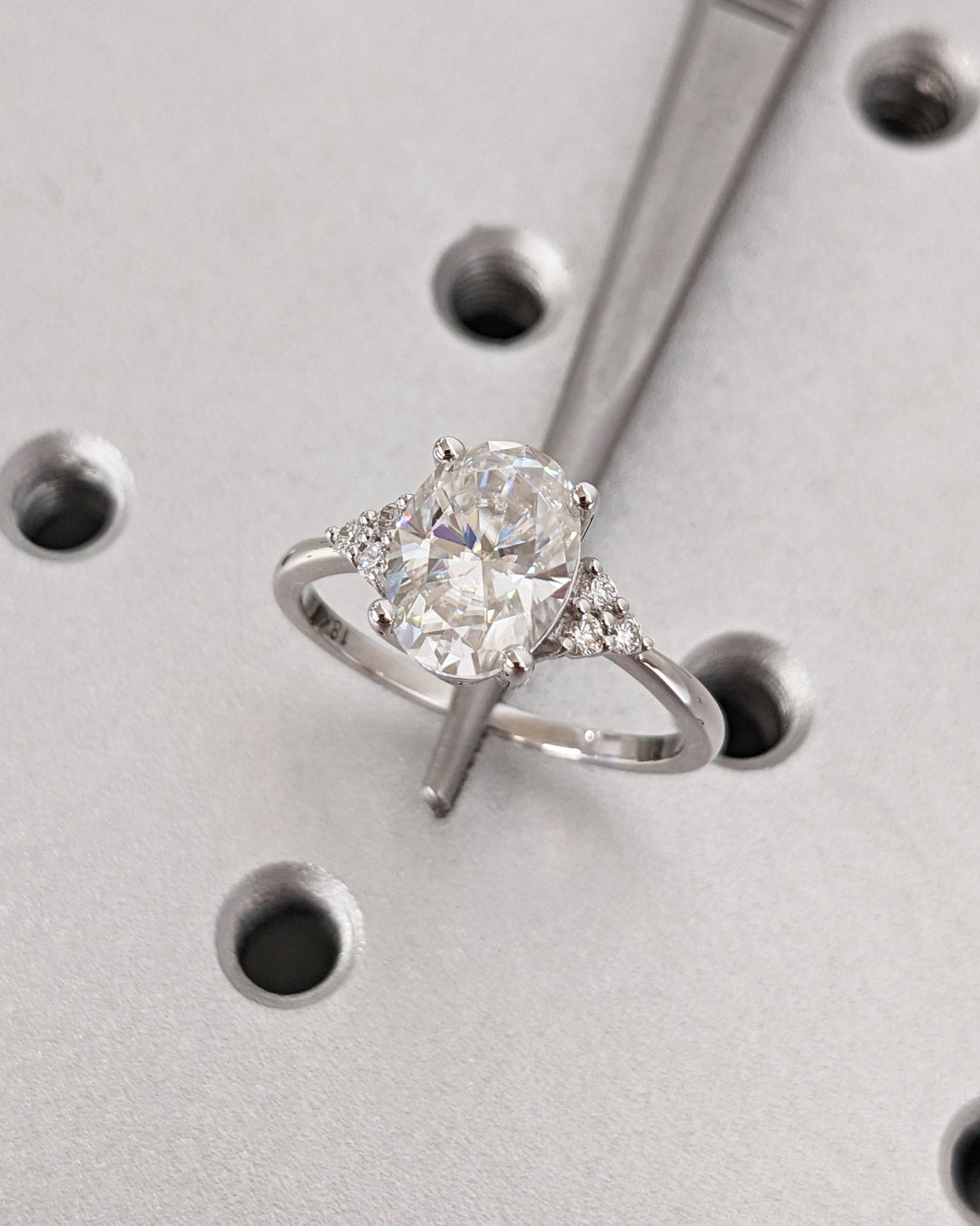 2.0CT Oval Cut Cluster Lab Grown Diamond Engagement Ring For Women