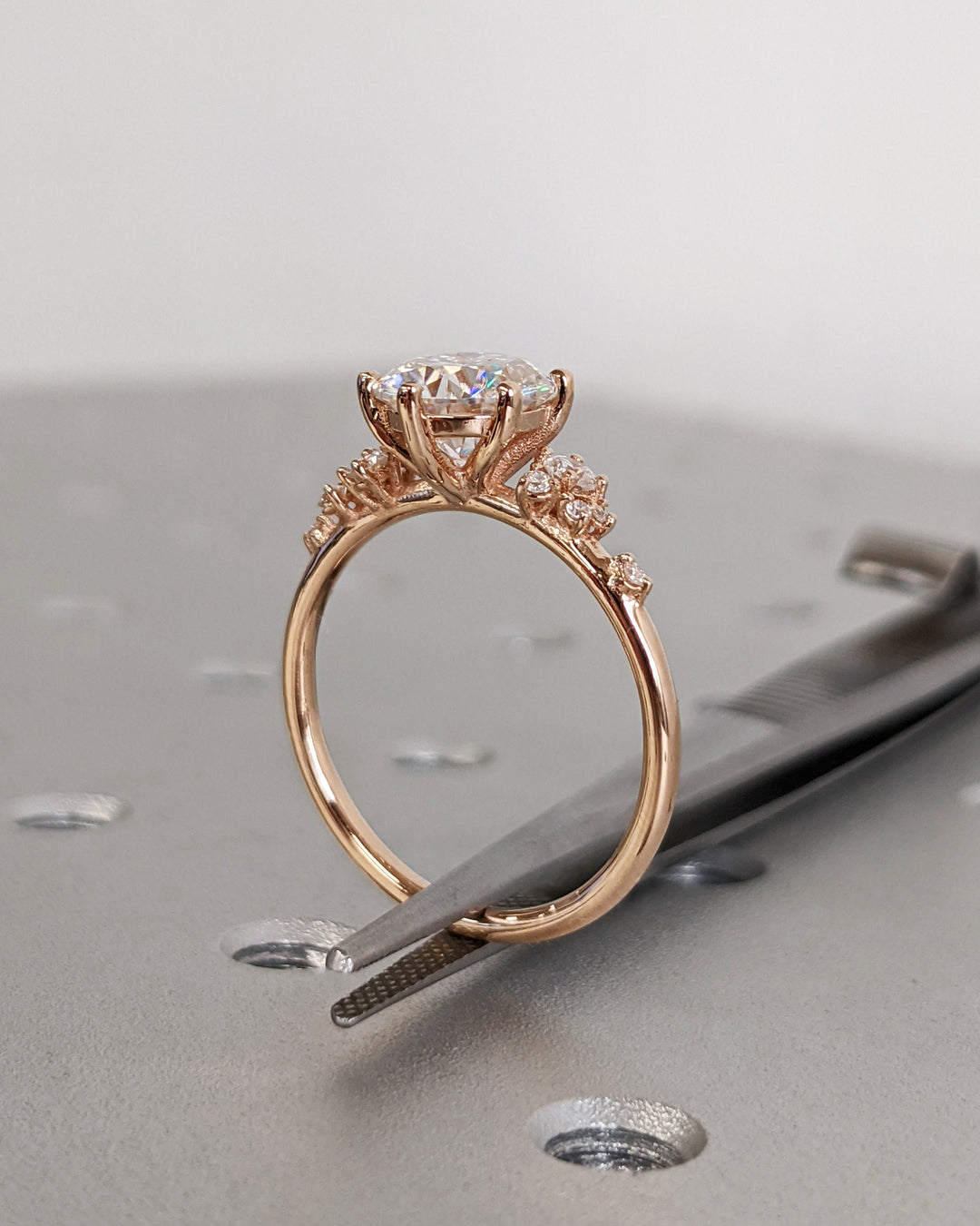 2.0CT Round Diamond Cluster Lab Grown Engagement Ring For Women