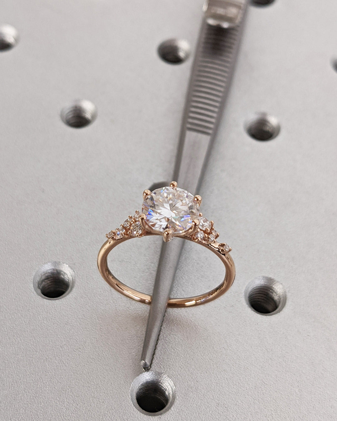 2.0CT Round Diamond Cluster Lab Grown Engagement Ring For Women