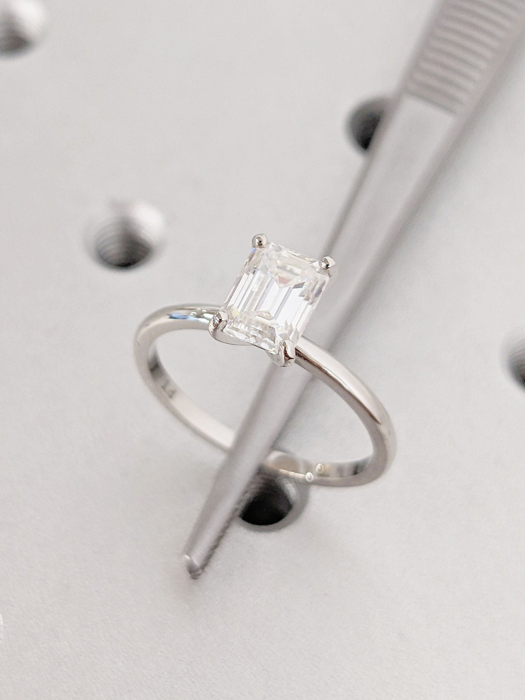 1.0CT Emerald Cut Solitaire Lab Grown Diamond Engagement Ring For Women