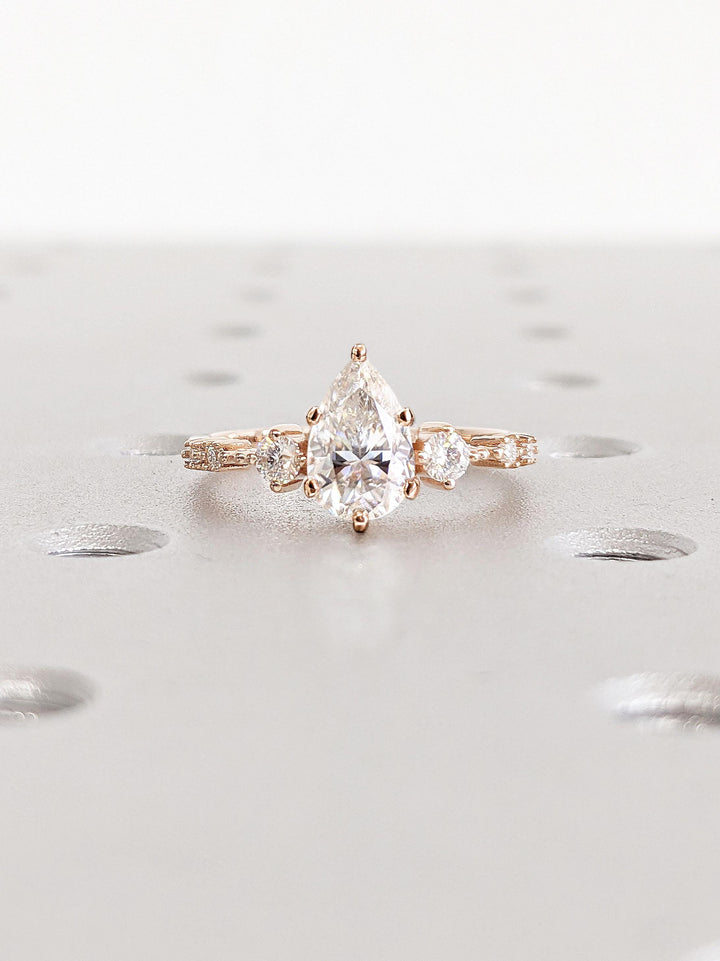 1.0CT Pear Cut Lab Grown Cluster Diamond Engagement Ring For Women