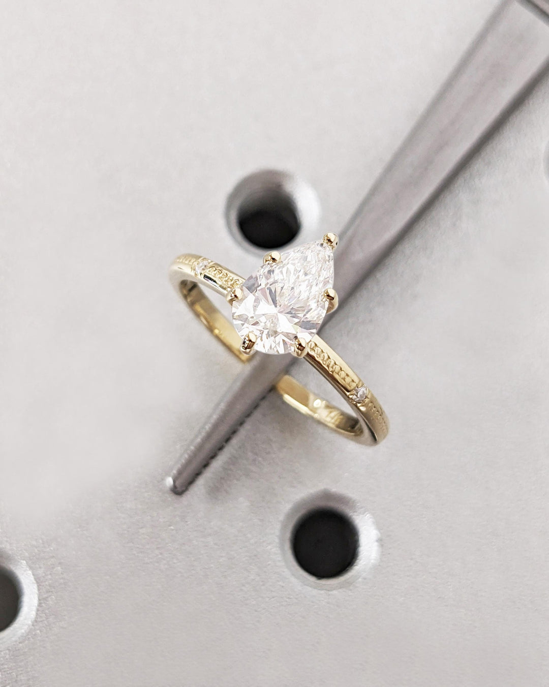 1.0CT Pear Cut Lab Grown Diamond Engagement Ring, Beaded Band Dainty Solitaire Engagement Ring