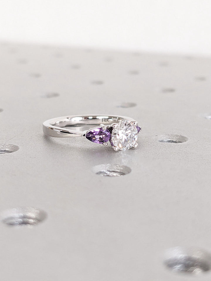 1.0CT Round Cut 3 Stone Lab Grown Diamond Engagement Ring Trilogy Engagement Ring