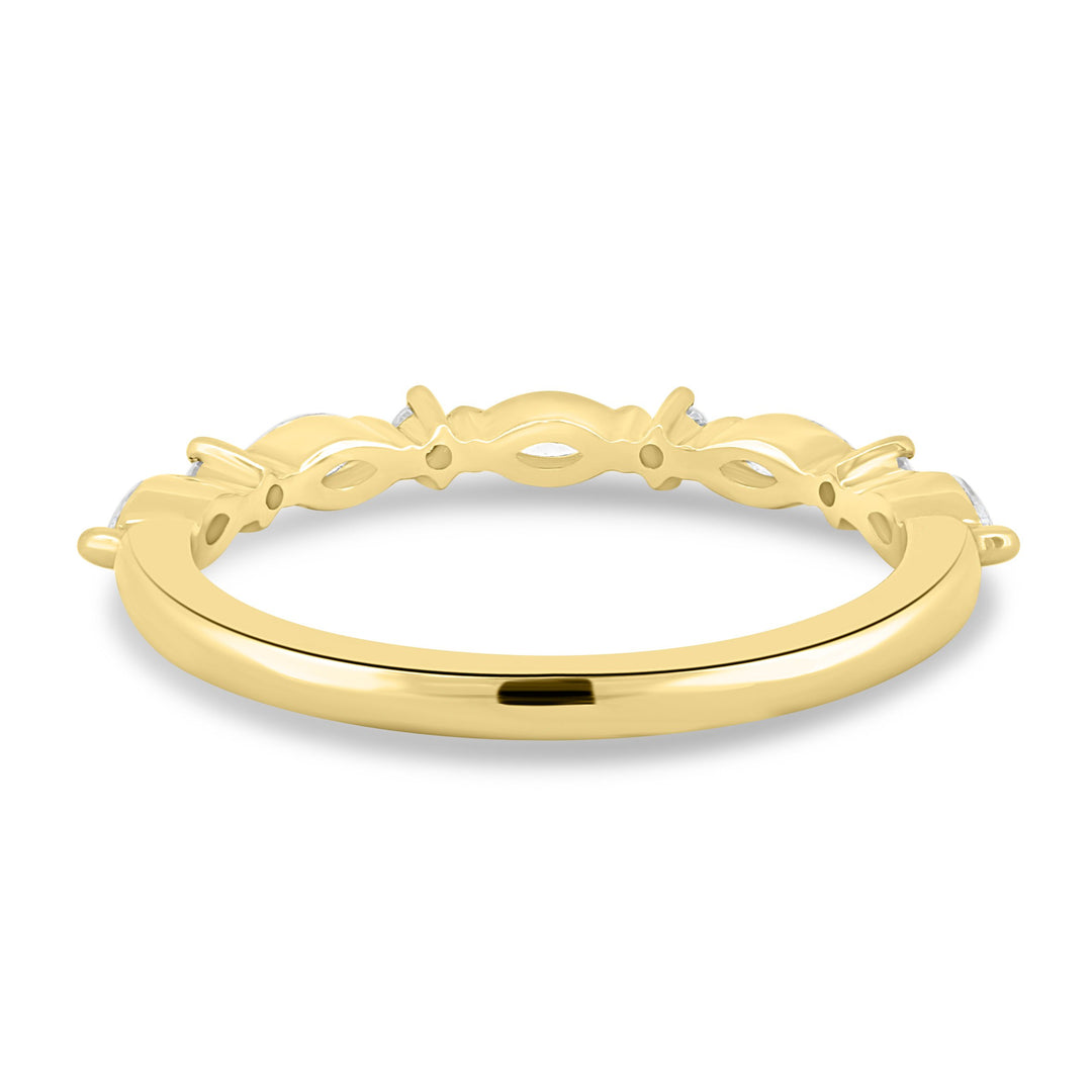 lab grown diamond band
