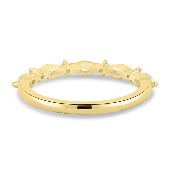 lab grown diamond band
