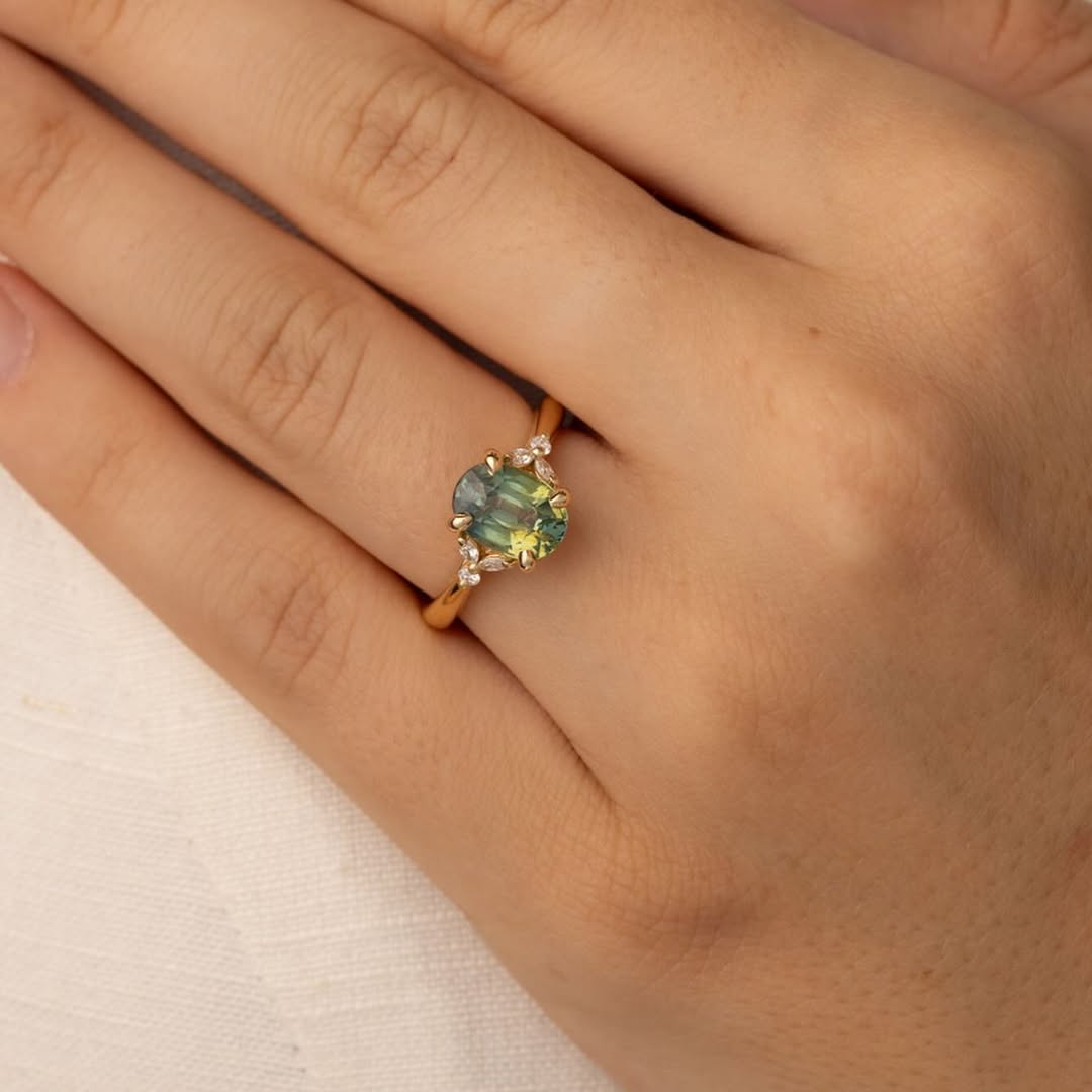 luxury engagement ring
