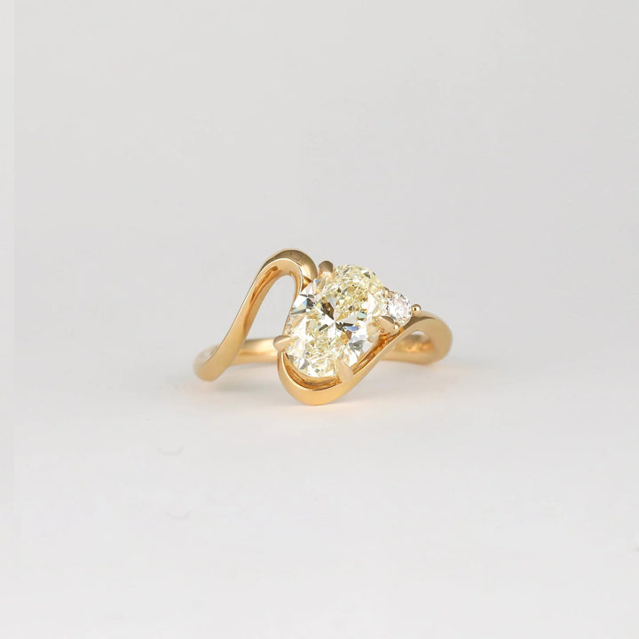 1.50ct Oval E/VS1 CVD Unique Diamond Rings Design Engagement With Matching Band