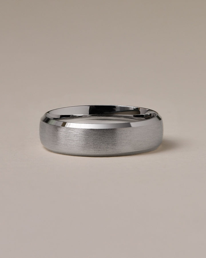 minimalist mens ring
