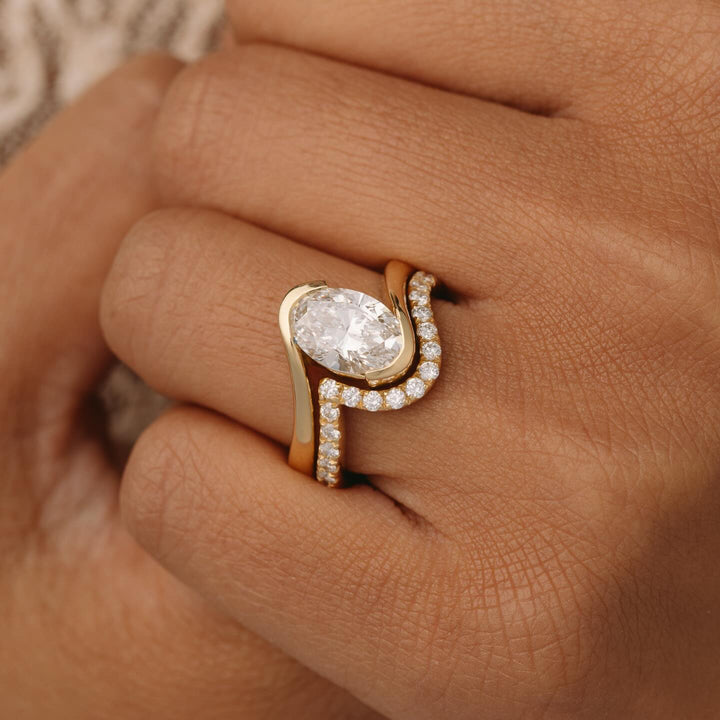oval engagement ring with wedding band