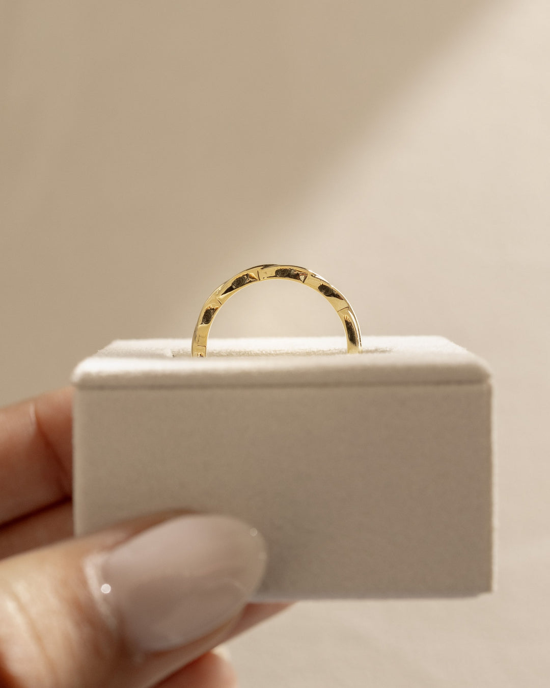modern gold band
