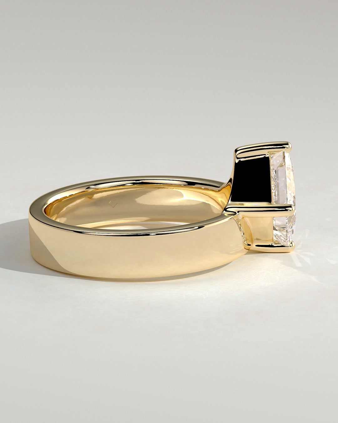 offset setting diamond ring
