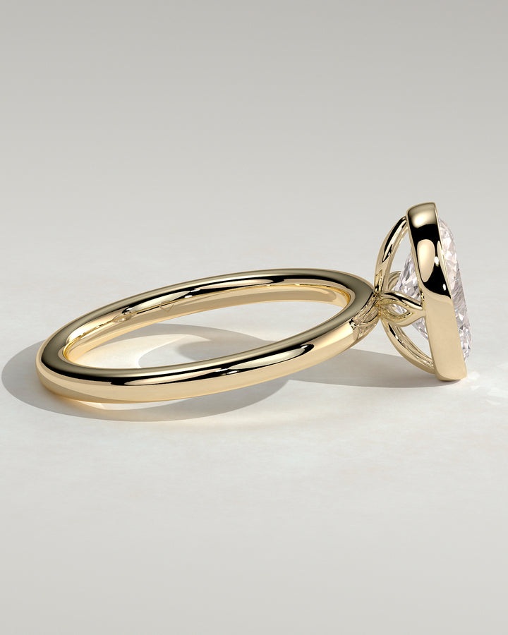 oval solitaire engagement ring