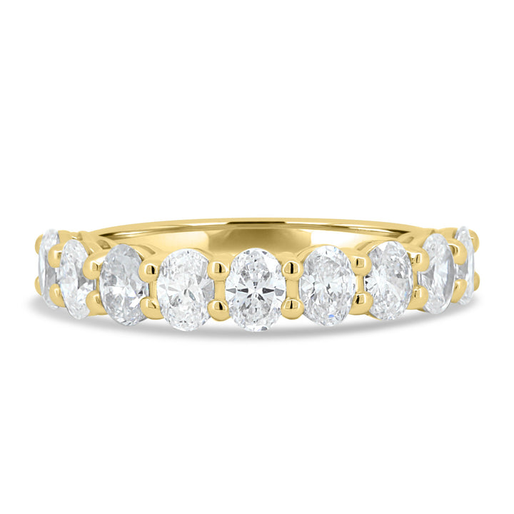 oval diamond wedding band

