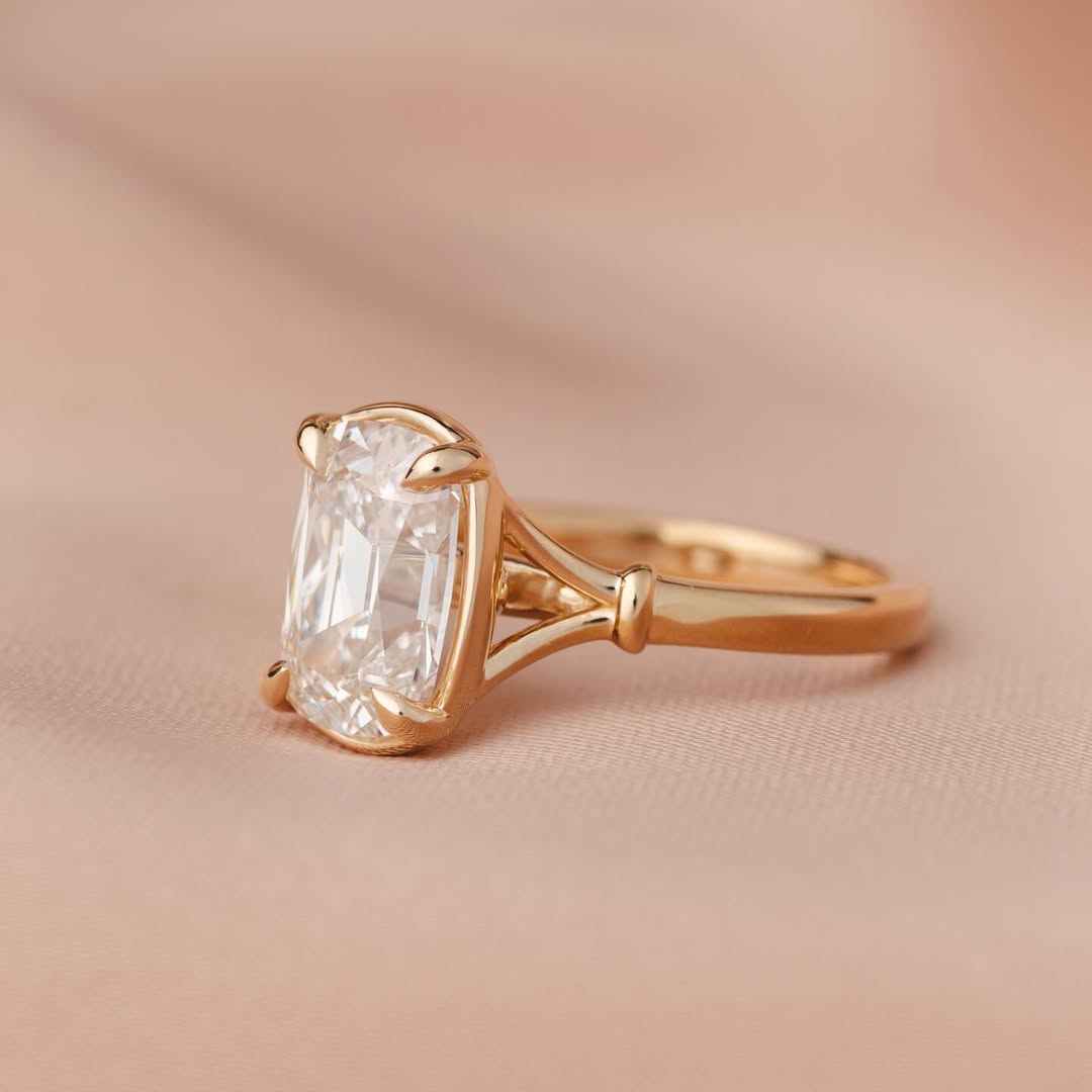 oval engagement ring with wedding band